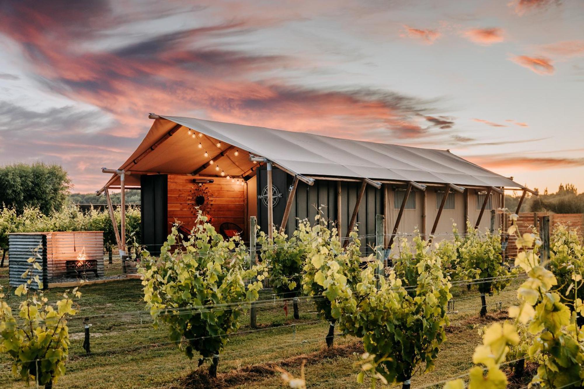 Villas & Vines Glamping ヘイスティングズ エクステリア 写真