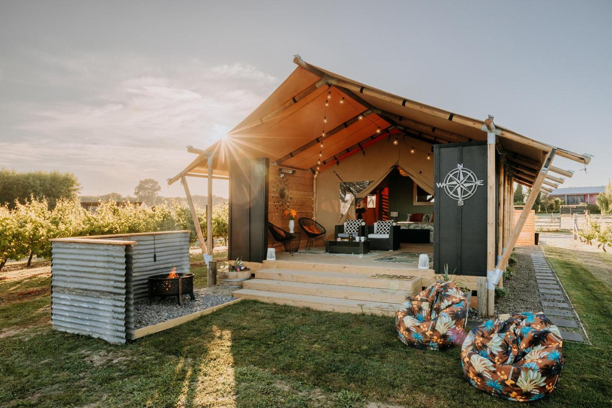 Villas & Vines Glamping ヘイスティングズ エクステリア 写真