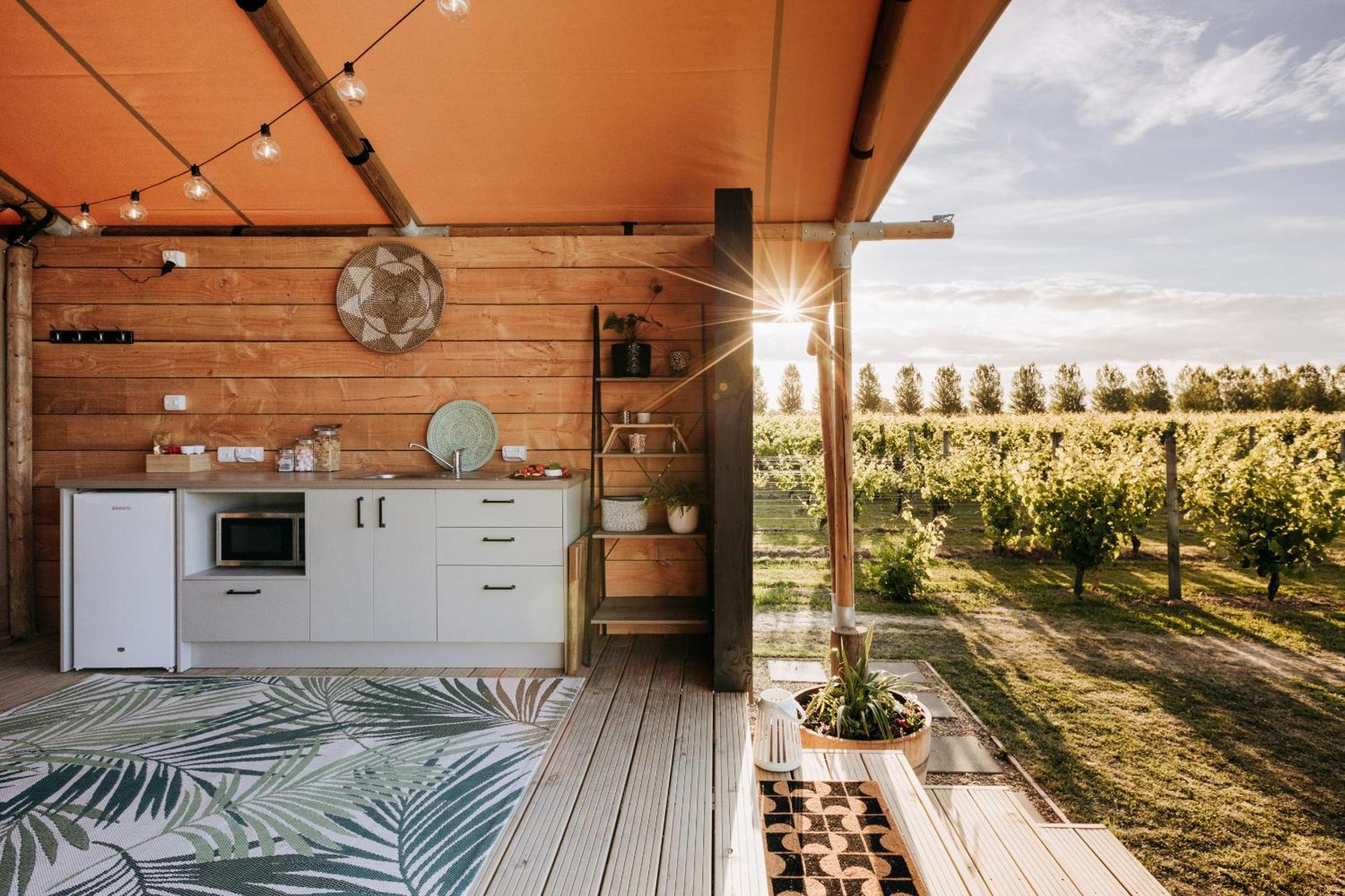 Villas & Vines Glamping ヘイスティングズ エクステリア 写真