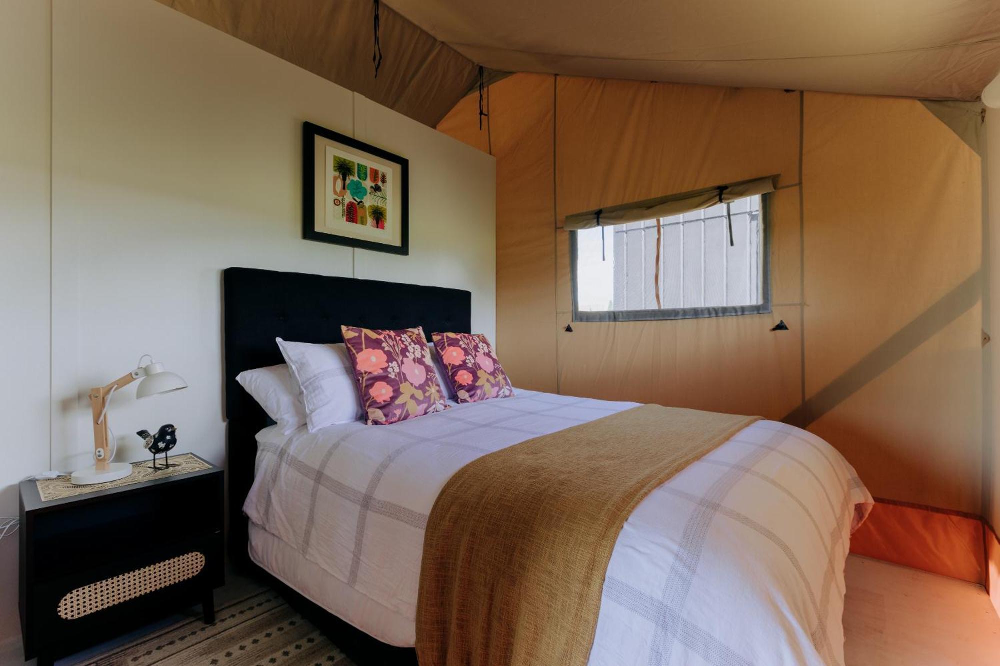 Villas & Vines Glamping ヘイスティングズ エクステリア 写真