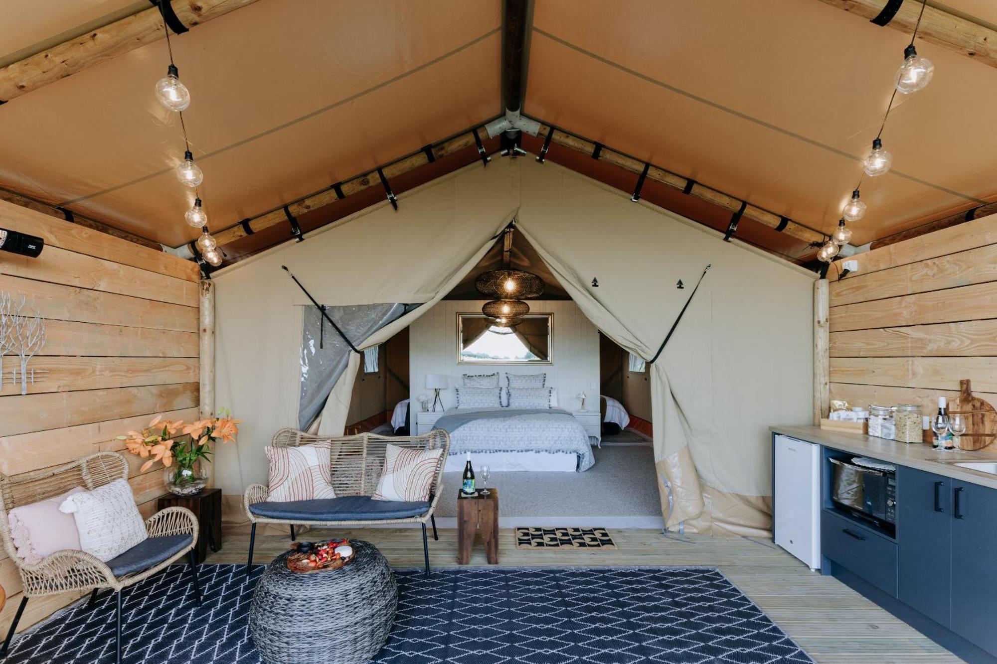 Villas & Vines Glamping ヘイスティングズ エクステリア 写真