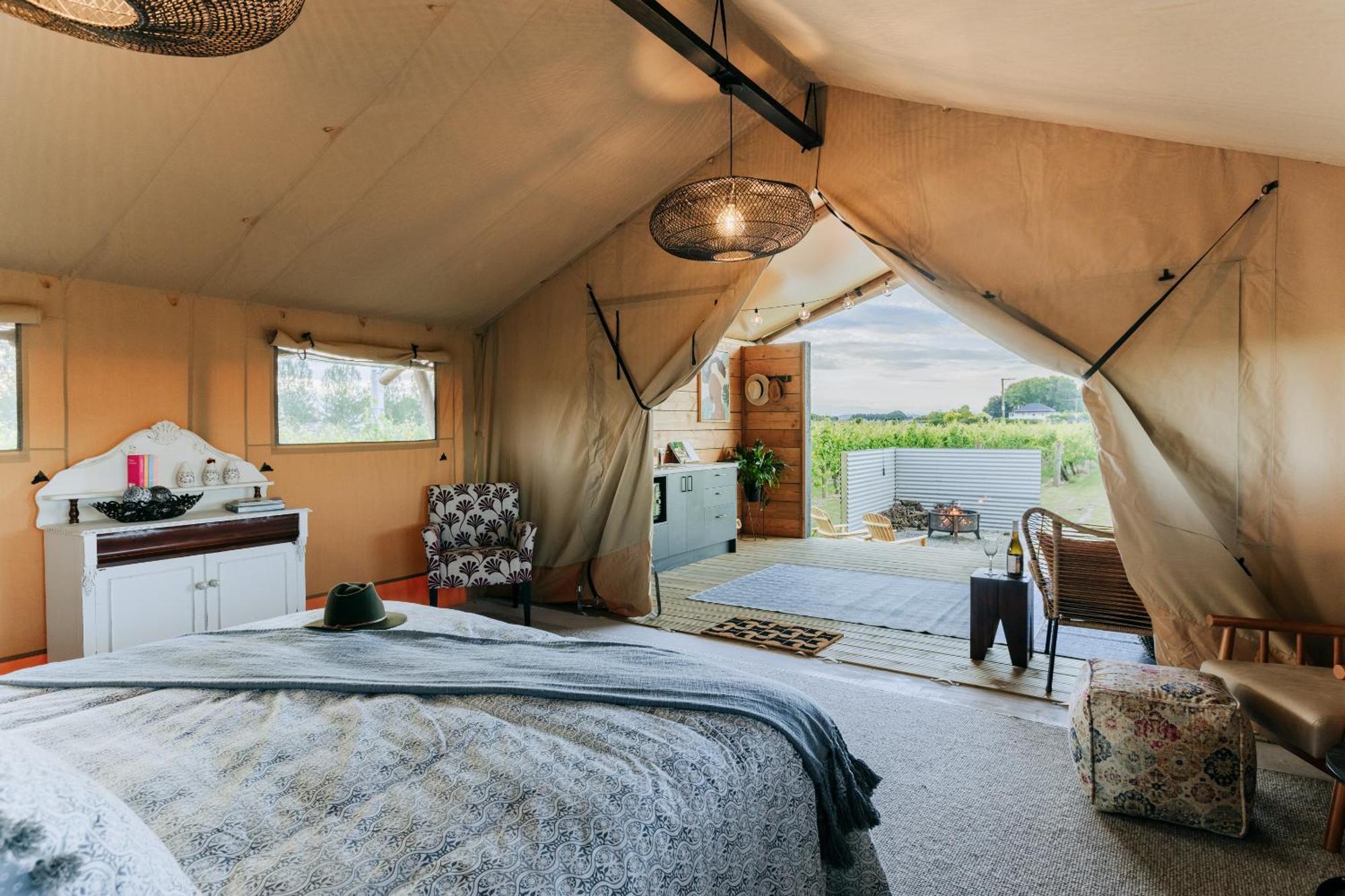 Villas & Vines Glamping ヘイスティングズ エクステリア 写真
