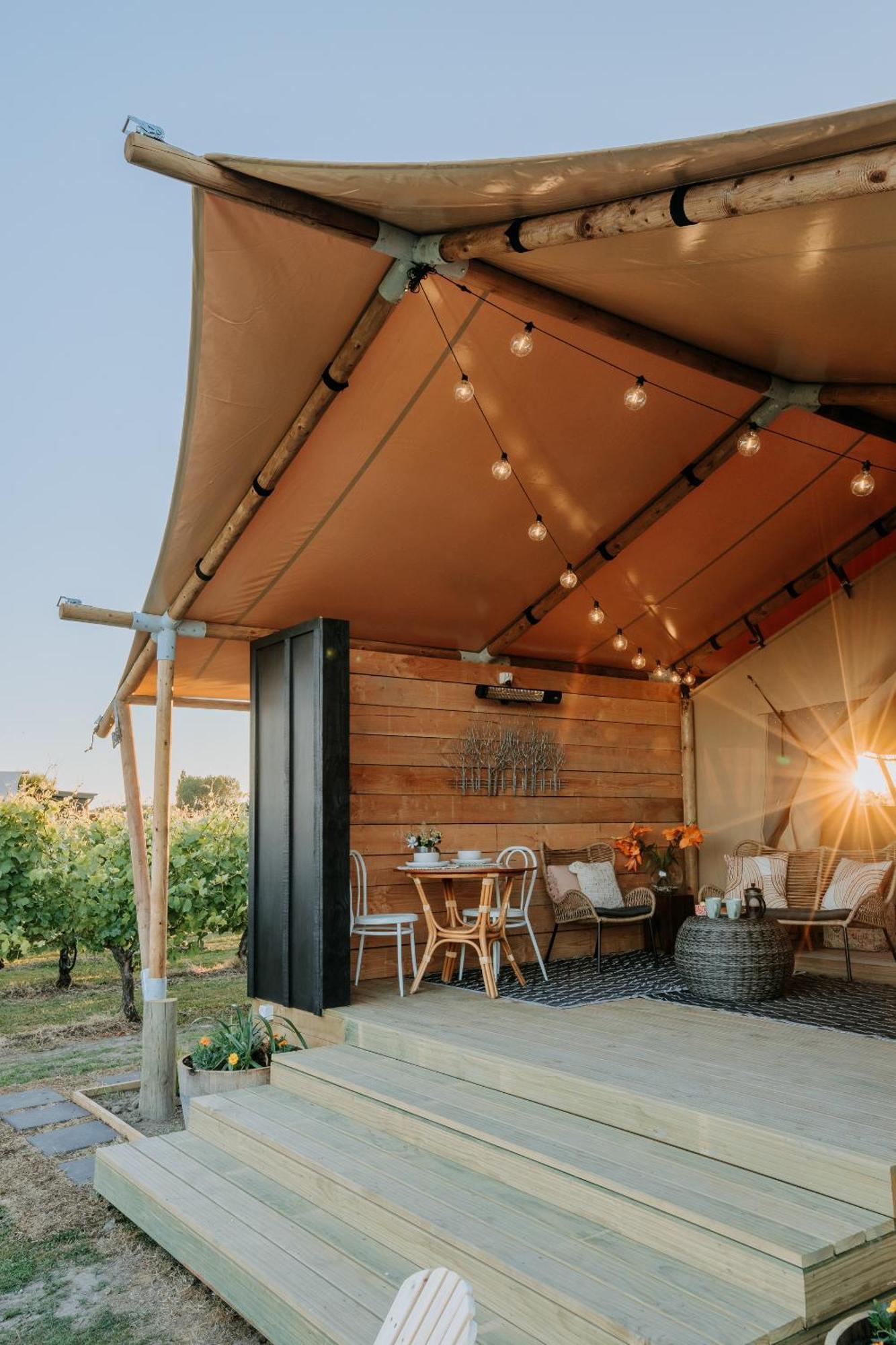 Villas & Vines Glamping ヘイスティングズ エクステリア 写真